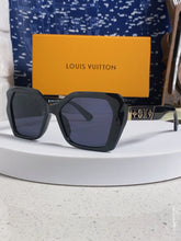 China Replica LV Sunglasses 32usd Only